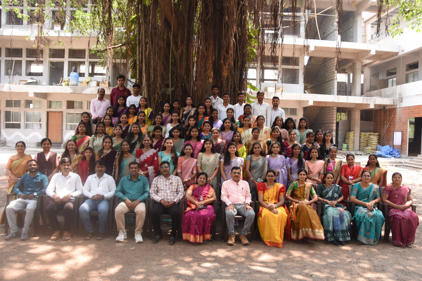 बी. ए. भाग तीन व एम. ए. भाग दोन या वर्गांचा सदिच्छा समारंभ