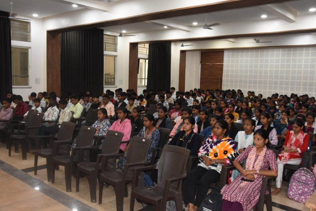 dr-mane-mahavidyalaya-dr-sr-ranganathan-jayanti-students